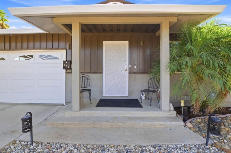 916 Sylvia Street