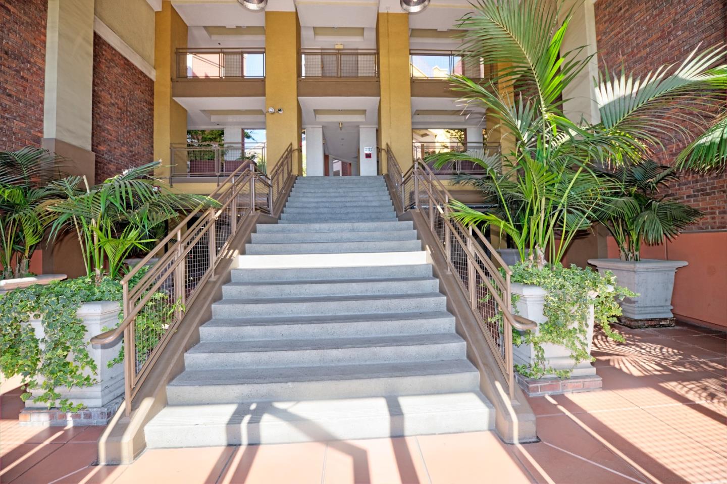 809 Auzerais Avenue 207, San Jose CA 95126