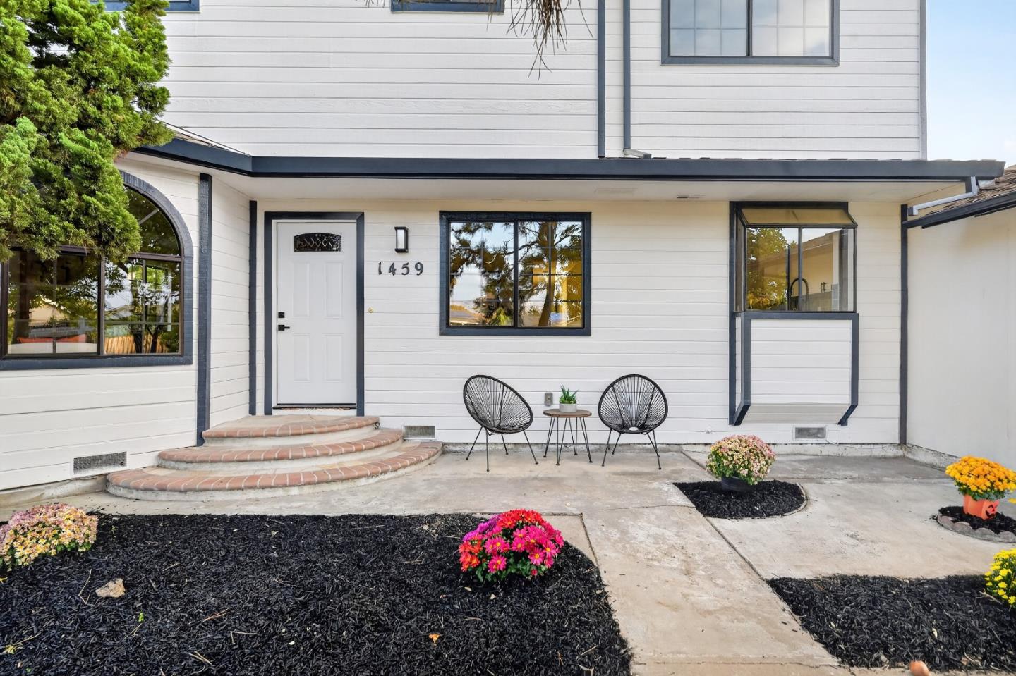 1459 Goldenlake Road