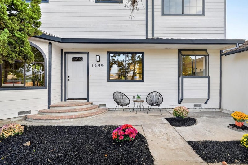 1459 Goldenlake Road