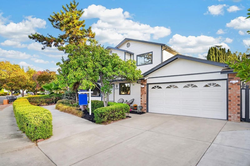 1459 Goldenlake Road
