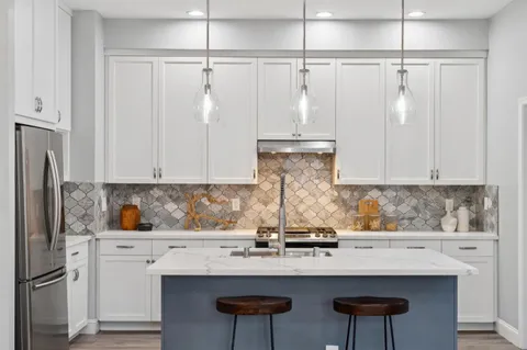 3006 26th Street, San Francisco, CA 94110 - #: ML82026406