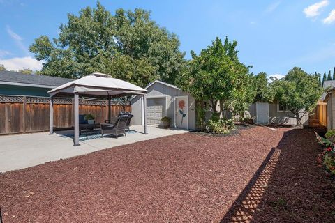 Tiny photo for 986 Spencer Avenue, SAN JOSE, CA 95125 (MLS # ML82022703)