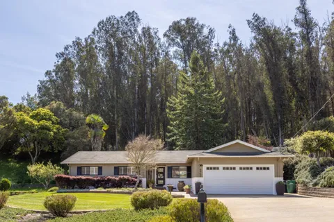 6960 Lakeview Drive, Salinas, CA 93907 - MLS#: ML82001368