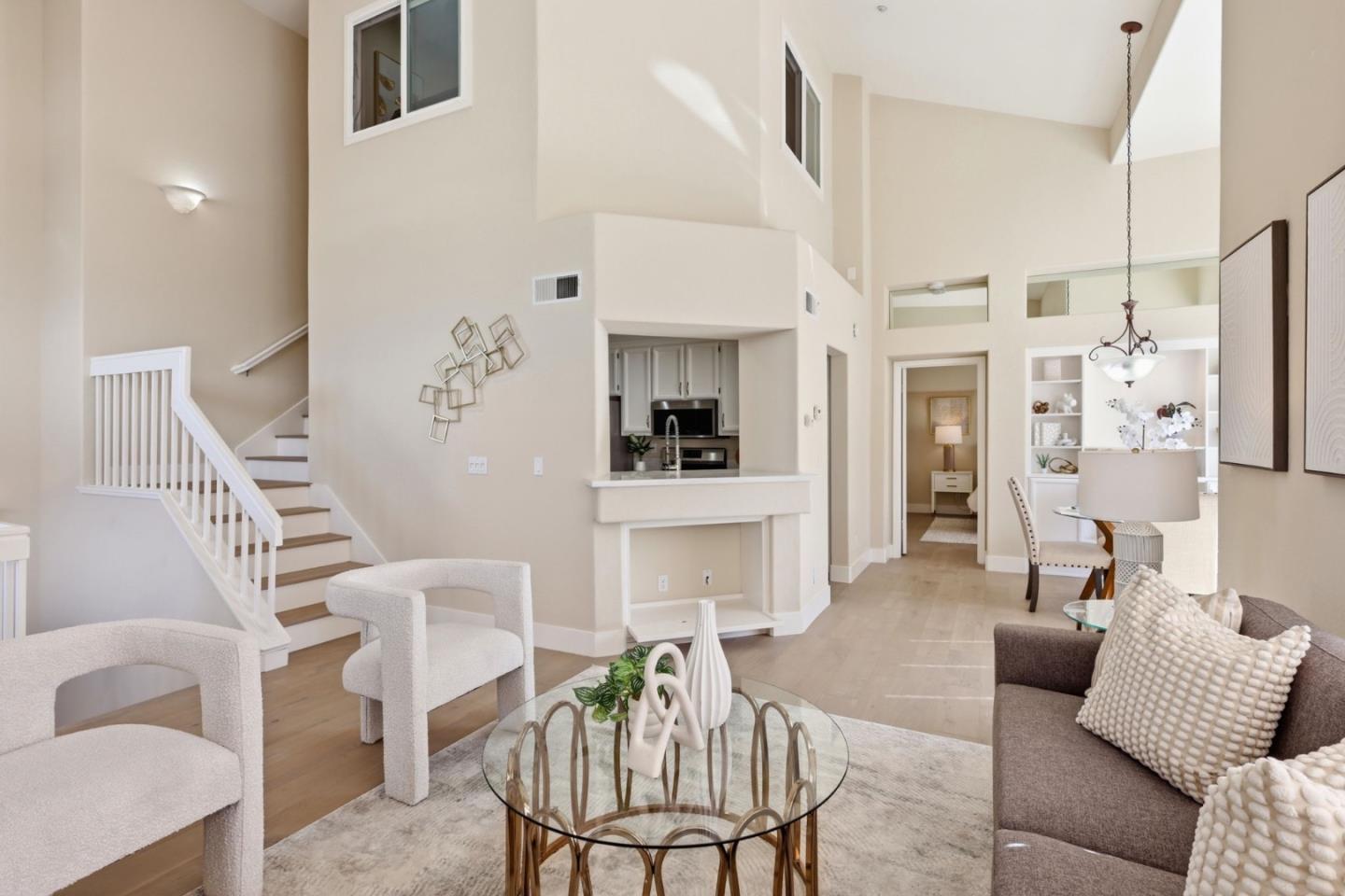 585 Shoal Circle