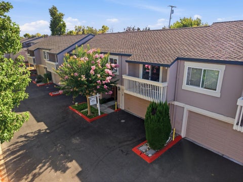 Tiny photo for 1327 Merrivale West Square, SAN JOSE, CA 95117 (MLS # ML82059537)