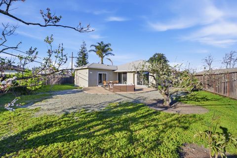 Tiny photo for 224 Eureka Court, SUNNYVALE, CA 94085 (MLS # ML82039086)