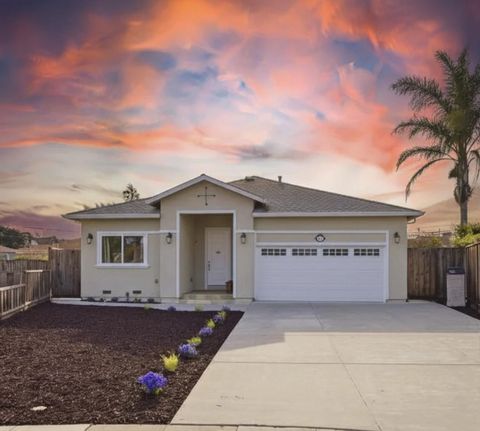 Photo of 224 Eureka Court, SUNNYVALE, CA 94085 (MLS # ML82039086)