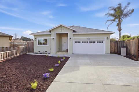 Tiny photo for 224 Eureka Court, SUNNYVALE, CA 94085 (MLS # ML82039086)