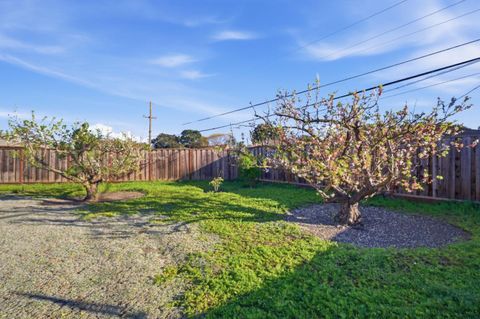Tiny photo for 224 Eureka Court, SUNNYVALE, CA 94085 (MLS # ML82039086)