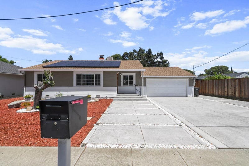1260 Meadow Lane