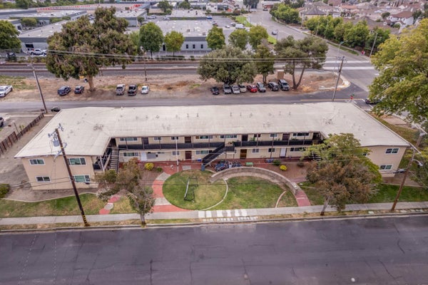 5464 SAINT MARK AVE, NEWARK, CA 94560 - Image adb68cc3e97b940b1bd44ebfc3293d78/1467510232