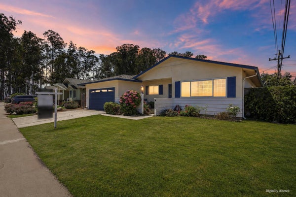 109 CABRILLO ST, CAPITOLA, CA 95010 - Image add42e04c2eb75a1ae67f490fc5e03eb/183928542