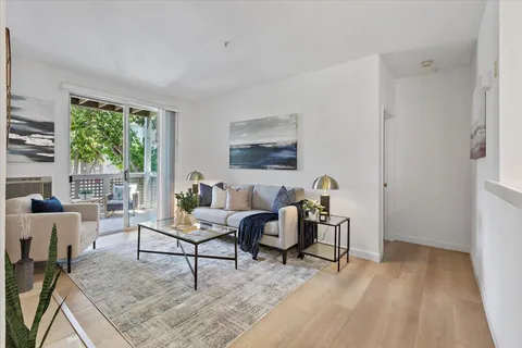 250 Santa Fe Terrace Unit 209, Sunnyvale, CA 94085 - #: ML82016571