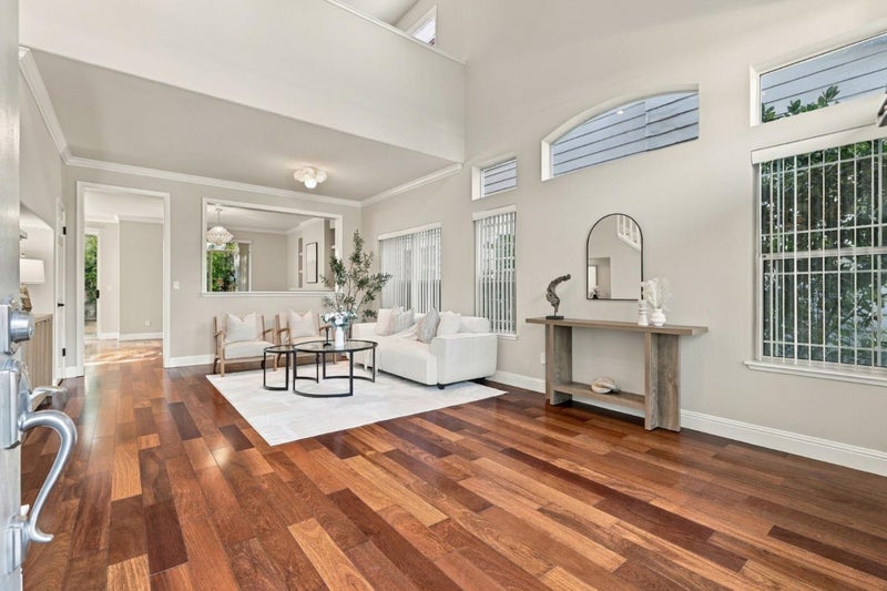 217 Orchard Glen Court