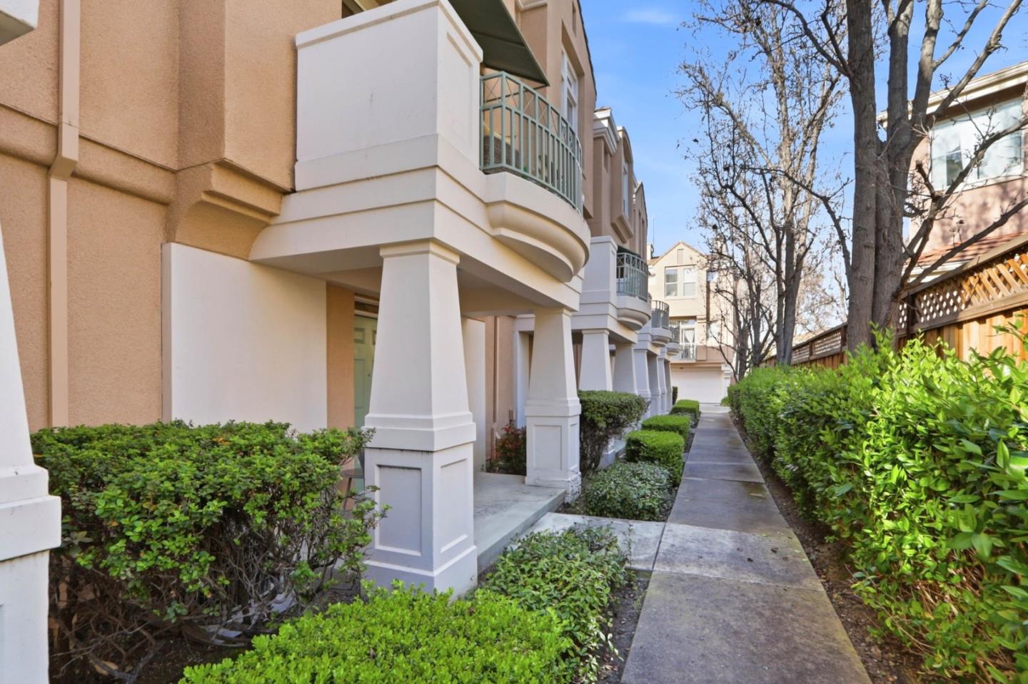 141 Huntington Court