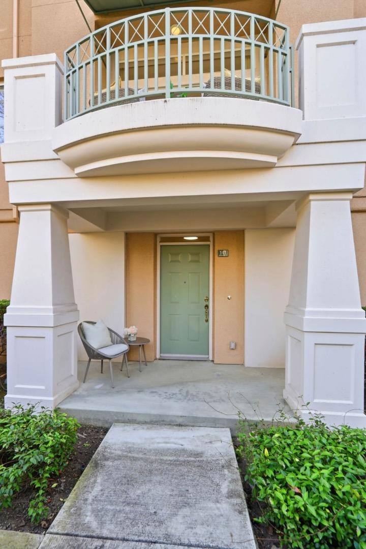 141 Huntington Court