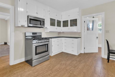 Tiny photo for 404 Ellis Street, KING CITY, CA 93930 (MLS # ML82025308)