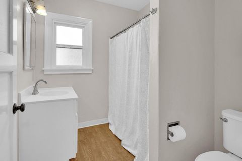 Tiny photo for 404 Ellis Street, KING CITY, CA 93930 (MLS # ML82025308)