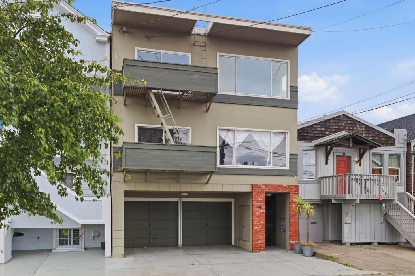 834 Arkansas Street 4