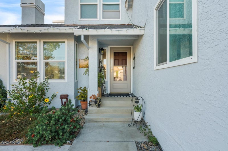 1090 Los Altos Drive