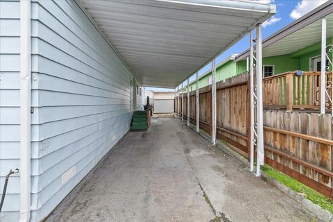 Tiny photo for 66 Contento Dr Dr #66, WATSONVILLE, CA 95076 (MLS # ML82024351)