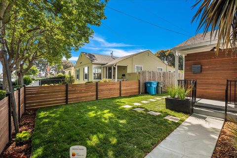 Tiny photo for 220 Lindbergh Street, San Mateo, CA 94401 (MLS # ML82042277)