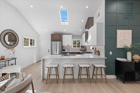 Tiny photo for 220 Lindbergh Street, San Mateo, CA 94401 (MLS # ML82042277)