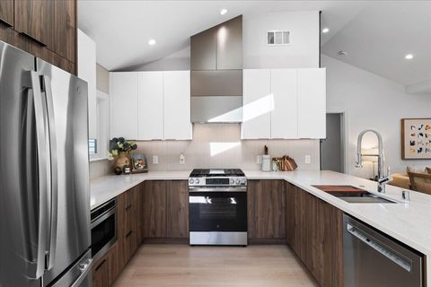 Tiny photo for 220 Lindbergh Street, San Mateo, CA 94401 (MLS # ML82042277)
