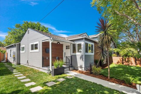 Tiny photo for 220 Lindbergh Street, San Mateo, CA 94401 (MLS # ML82042277)