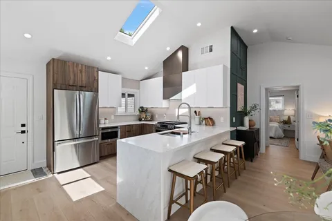MLS: ML82042277