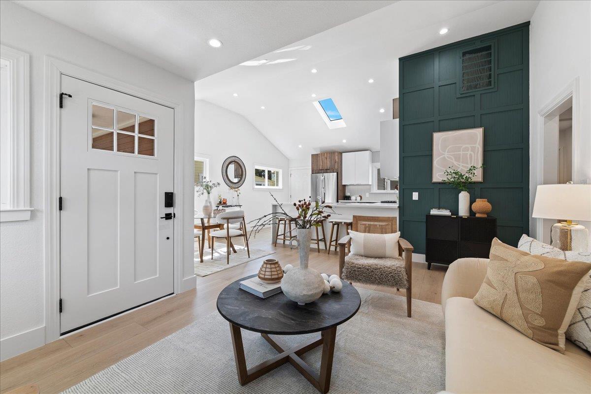 220 Lindbergh Street