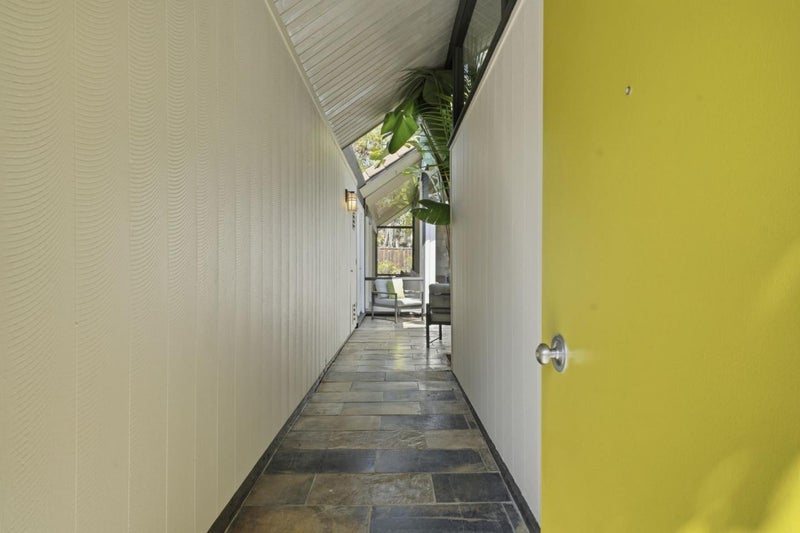 387 Vasquez Avenue