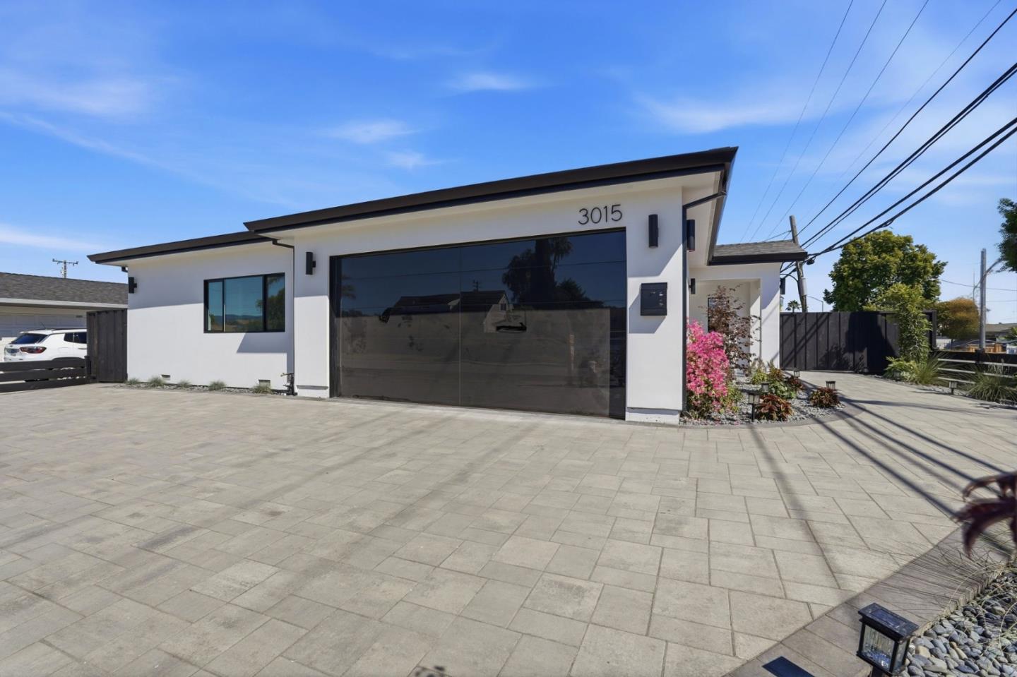 3015 Machado Avenue