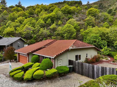 Tiny photo for 47 Buffalo Court, PACIFICA, CA 94044 (MLS # ML82055986)