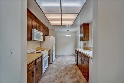 Tiny photo for 47 Buffalo Court, PACIFICA, CA 94044 (MLS # ML82055986)