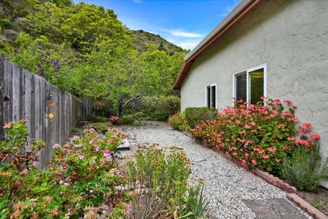 Tiny photo for 47 Buffalo Court, PACIFICA, CA 94044 (MLS # ML82055986)