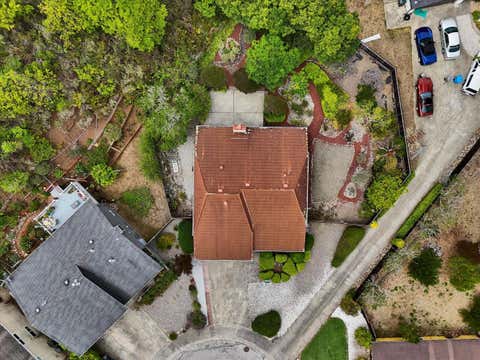 Tiny photo for 47 Buffalo Court, PACIFICA, CA 94044 (MLS # ML82055986)