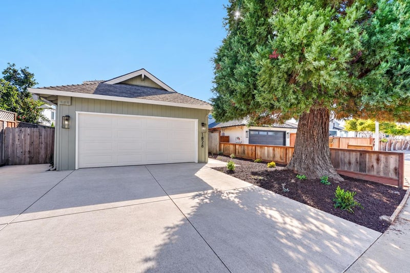1828 Silvana Lane