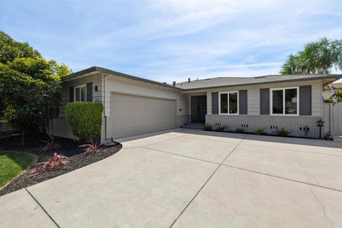 Photo of 935 Circle Drive, SANTA CLARA, CA 95050 (MLS # ML82046666)