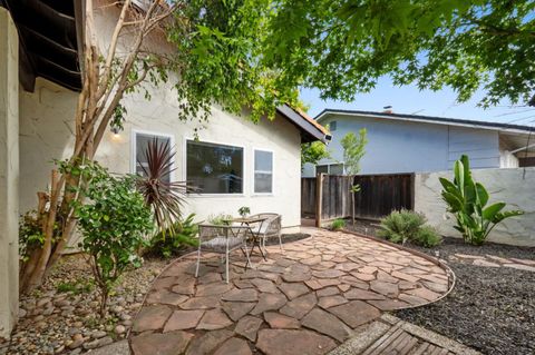 Tiny photo for 2305 Oak Flat Road, San Jose, CA 95131 (MLS # ML82041871)