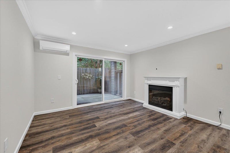 1227 Yarwood Court