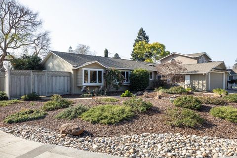 Tiny photo for 1011 Tulane Drive, MOUNTAIN VIEW, CA 94040 (MLS # ML82033552)