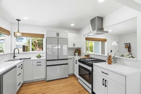 Tiny photo for 3052 Elda Lane, Santa Cruz, CA 95062 (MLS # ML82053141)