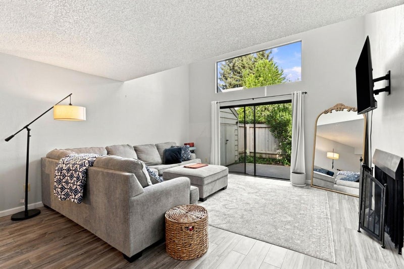 750 Lincoln Road 47