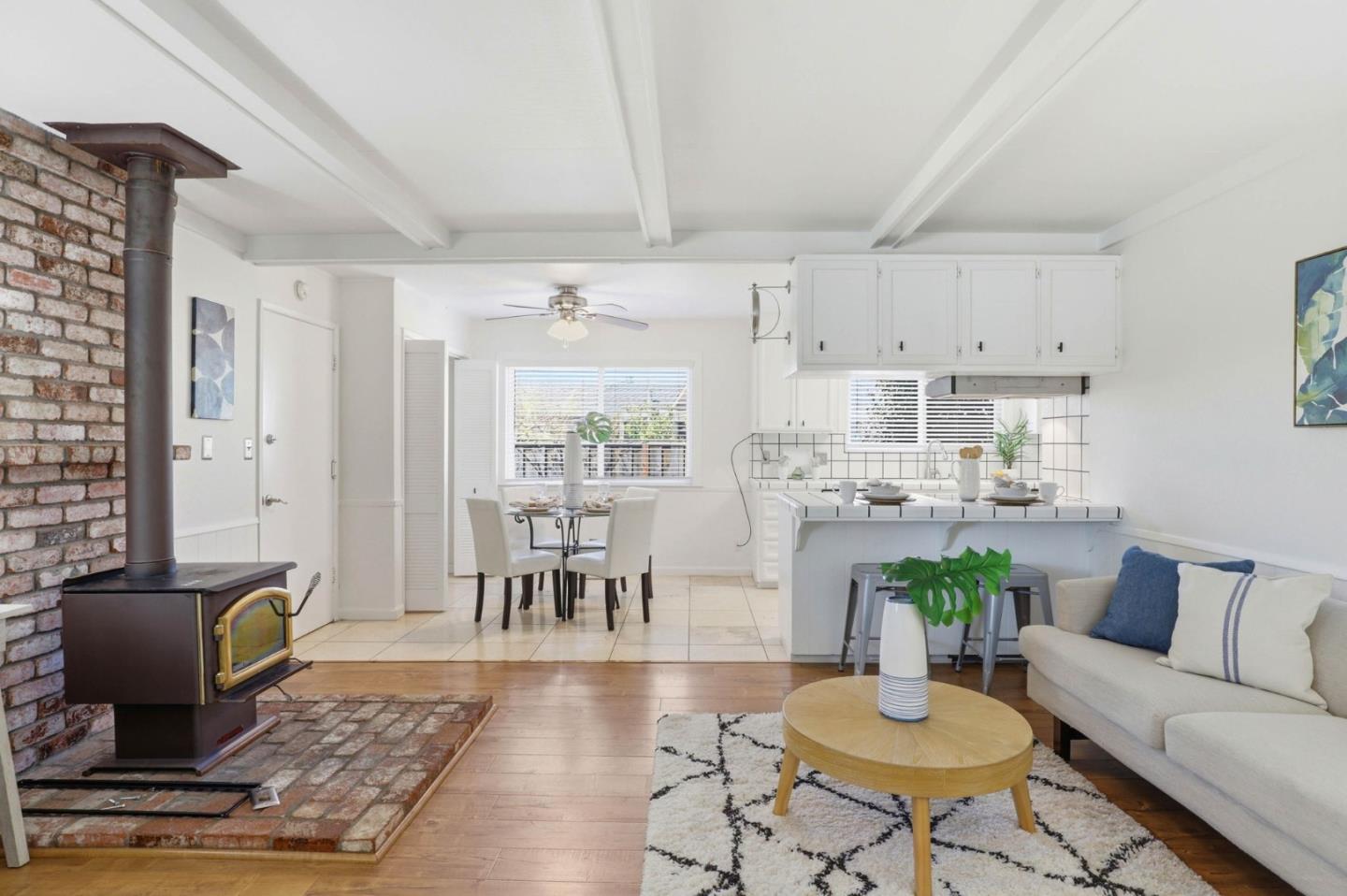 15340 La Alameda Drive