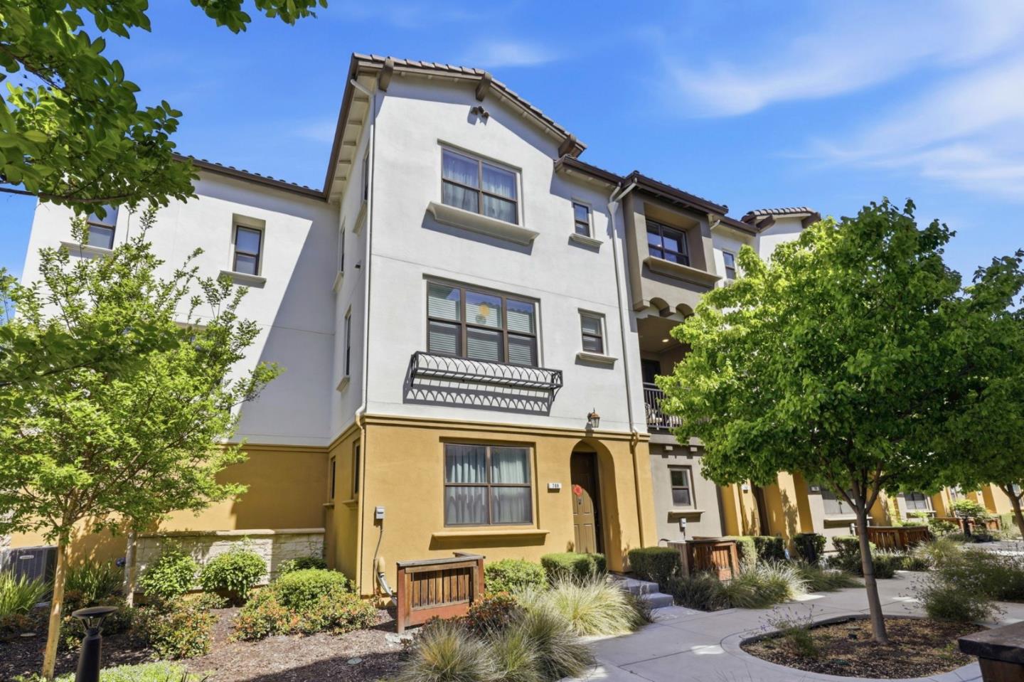 767 Santa Cecilia Terrace