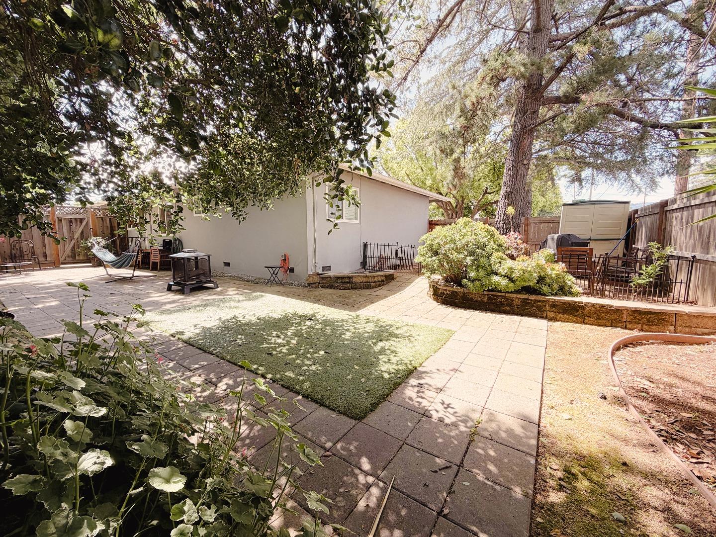 1105 Junipero Avenue