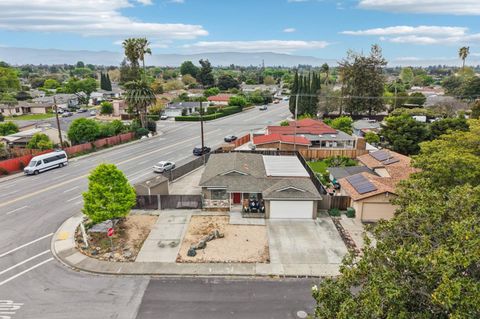 Tiny photo for 2254 Augusta Place, Santa Clara, CA 95051 (MLS # ML82041175)