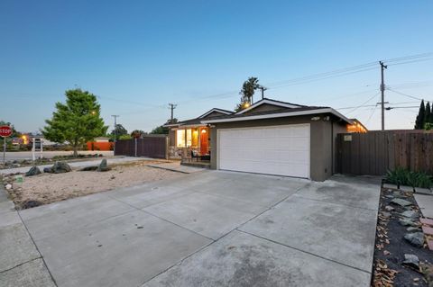 Tiny photo for 2254 Augusta Place, Santa Clara, CA 95051 (MLS # ML82041175)